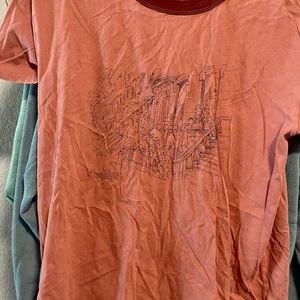 American Eagle top Medium “Brooklyn”